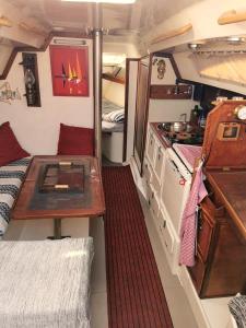 Hebergement insolite Porto-Vecchio voilier 3 personnes